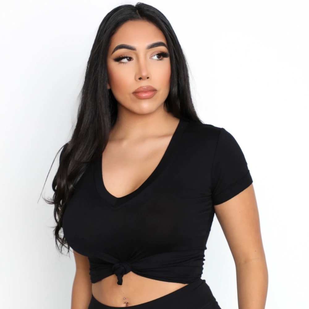 Black tee